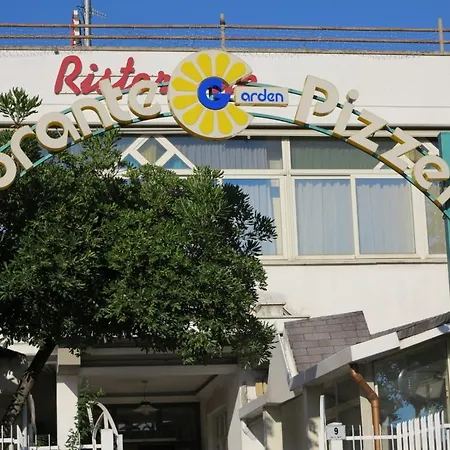 Little Garden Hotel